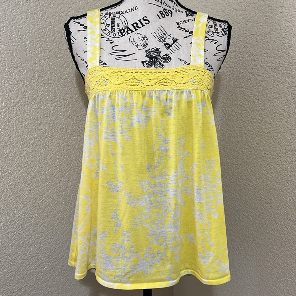 Babydoll Yellow Sleeves Top Crochet Front